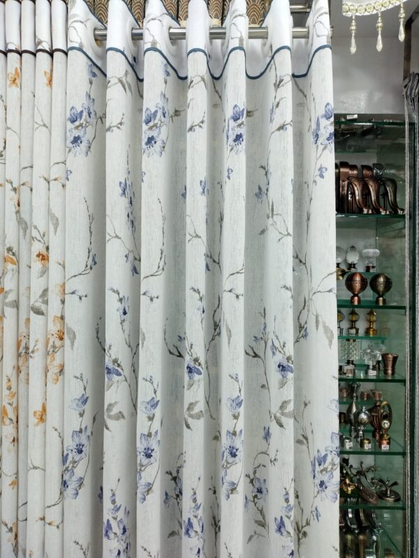 Tishu Curtain Full Plain White With Midle Mixed Flower Design