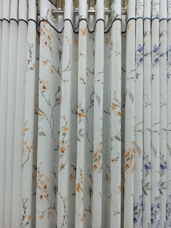 Tishu Curtain Full Plain White With Midle Mixed Flower Design - Image 2